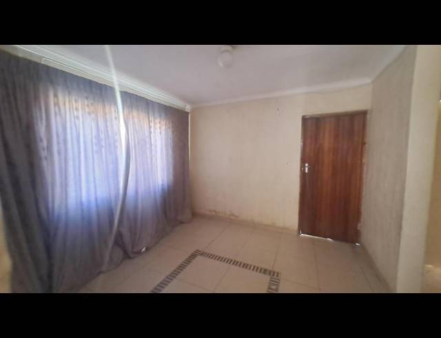 2 BEDROOM PROPERTY TO RENT IN UMLAZI Y